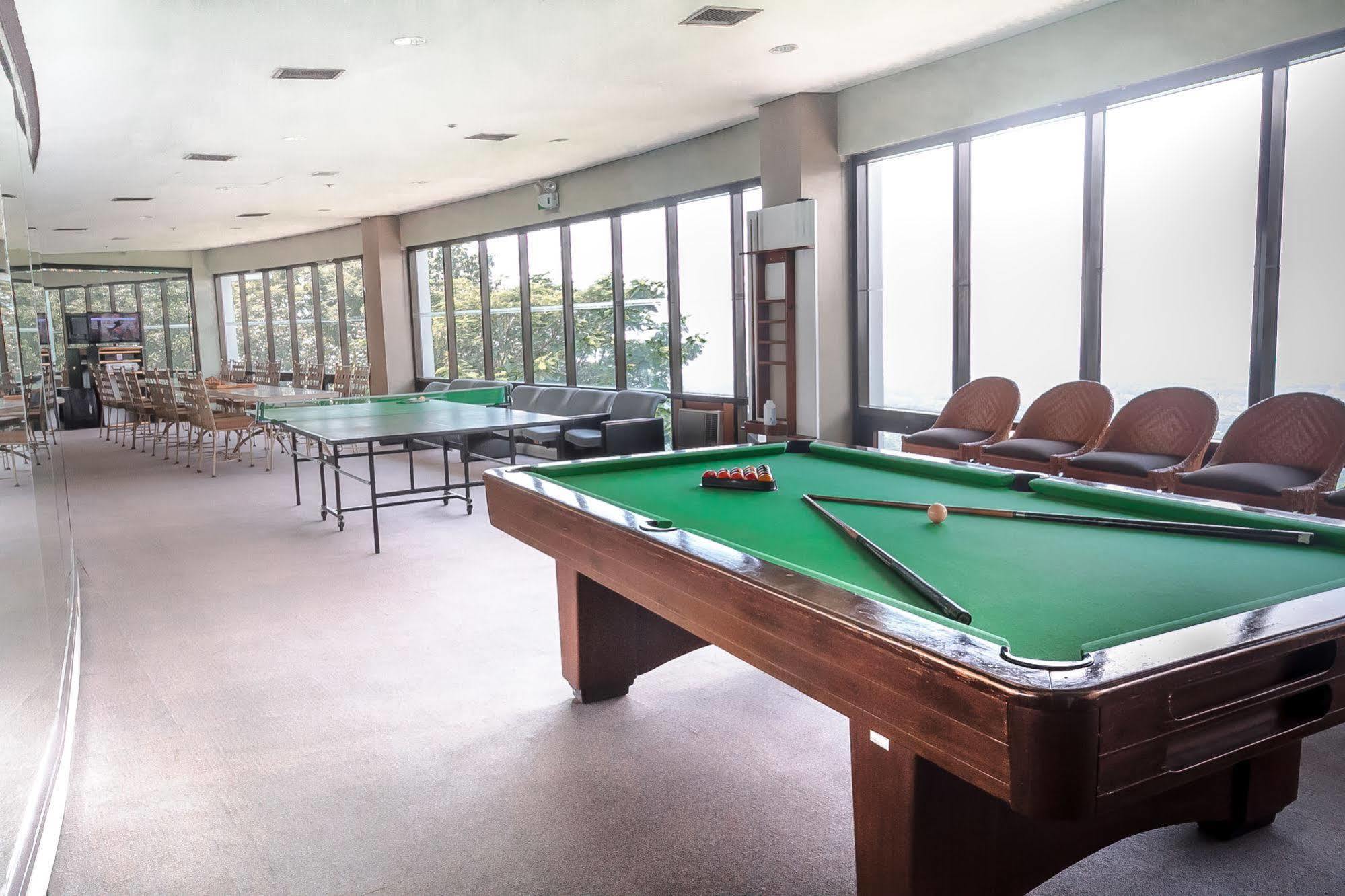 Eugenio Lopez Center Hotel Antipolo Exterior photo